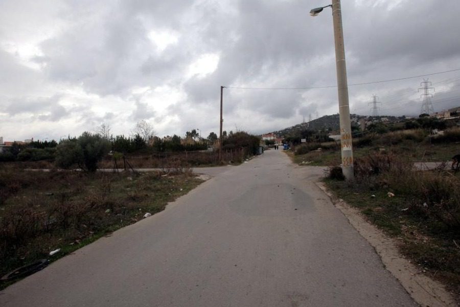 Γέρακας: Θρασύτατος διαρρήκτης κυνήγησε τον ιδιοκτήτη, αφού του έκλεψε το σπίτι