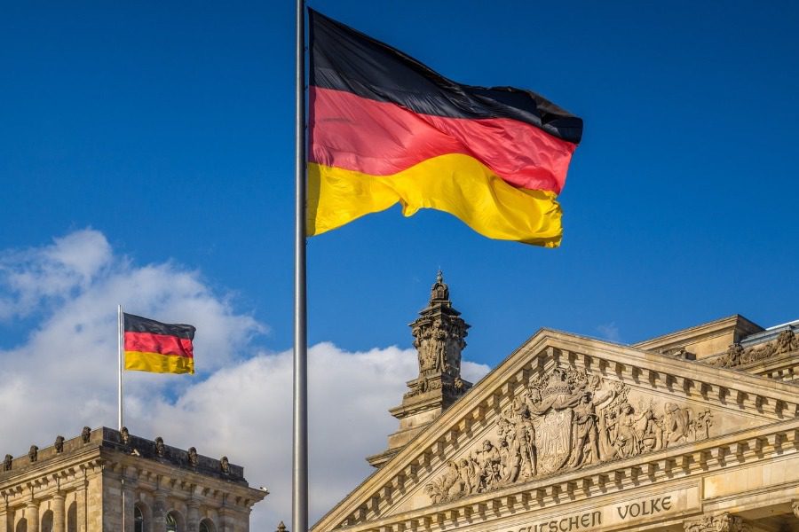 Γερμανία: Πρόταση για «προίκα» 20.000 ευρώ από το κράτος σε όλους τους νέους