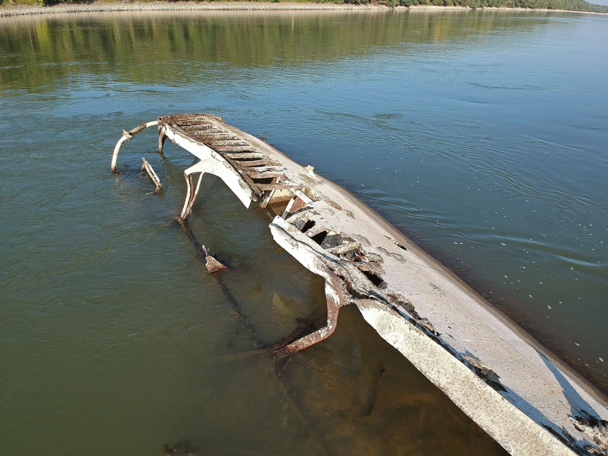 Η στάθμη του Δούναβη έπεσε τόσο που εμφανίστηκαν πλοία του Β΄Παγκοσμίου 1