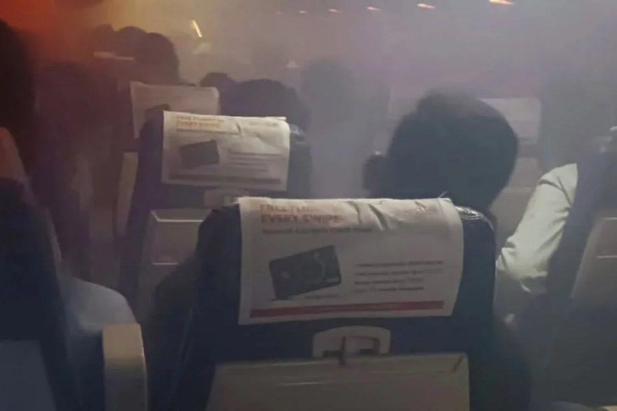 Πτήση τρόμου: Γέμισε με καπνούς η καμπίνα, θρίλερ 25 λεπτών
