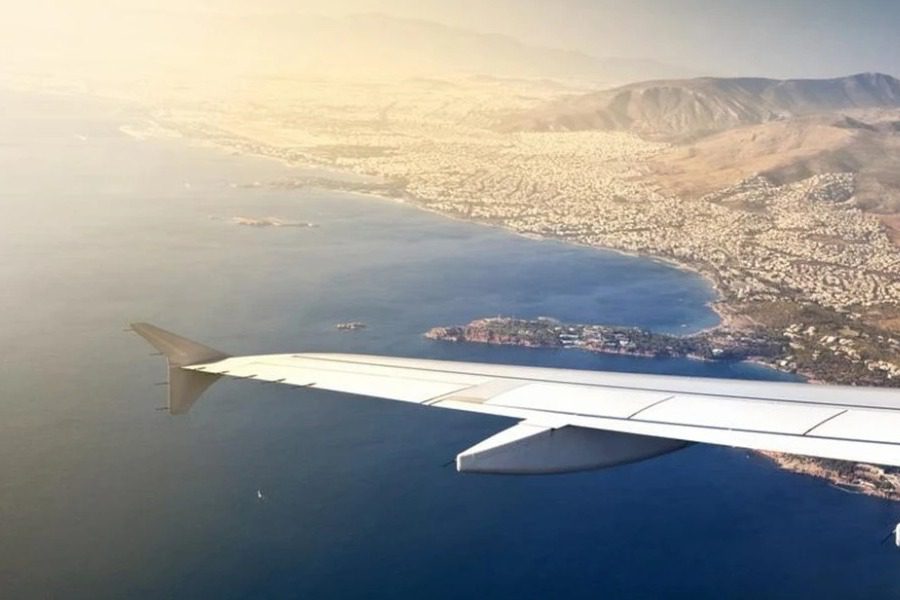 Ηράκλειο: Πανικός σε πτήση