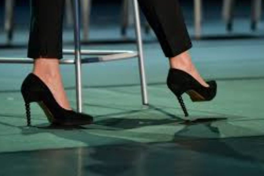 Λάρισα: Πήγε σε κατάστημα για να αγοράσει γόβες και «πάγωσε» τις υπαλλήλους