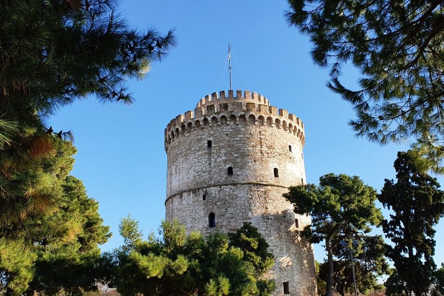 Στο «κόκκινο» το ιικό φορτίο στη Θεσσαλονίκη 
