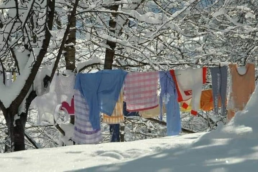 Τι θα γίνει αν απλώσεις τη μπουγάδα σου σε πολικές θερμοκρασίες