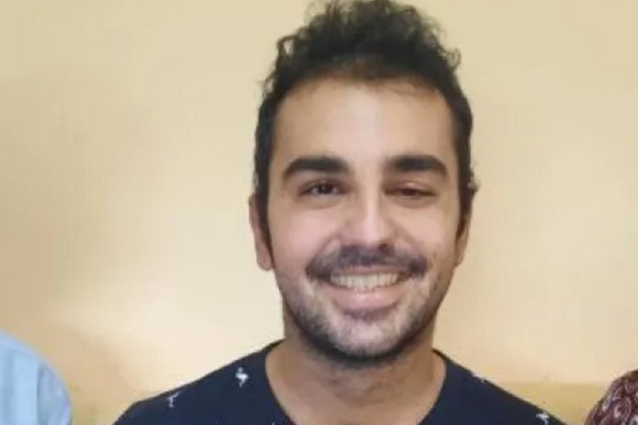 Ηλεία: Νικητής και χαμογελαστός στο πατρικό του ο αστυνομικός που έδωσε μάχη μετά από εγκεφαλίτιδα