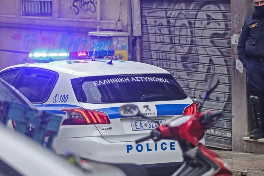 Νέα Ιωνία: Έκρηξη από χειροβομβίδα σε πολυκατοικία