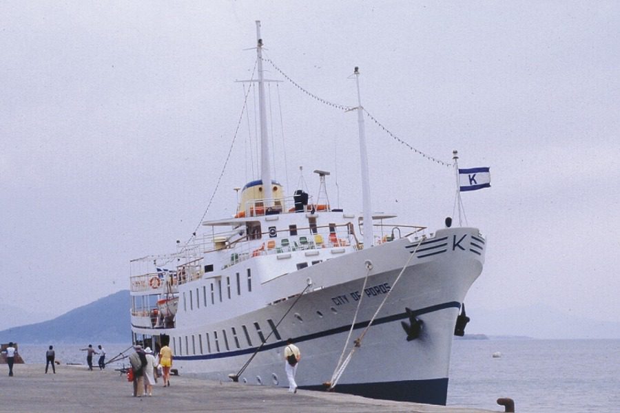Σαν σήμερα: Τρομοκράτες «χτυπούν» το κρουαζιερόπλοιο «City of Poros»