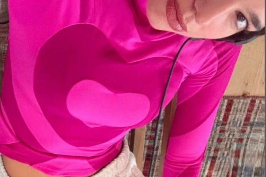To φούξια σετ της Dua Lipa που έριξε το Instagram