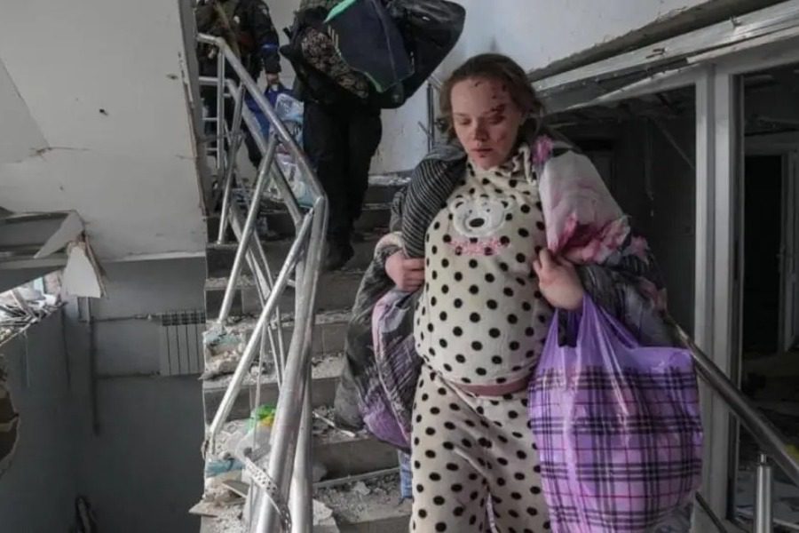 Ουκρανία: Γέννησε η έγκυος που η Μόσχα αποκάλεσε «ηθοποιό»