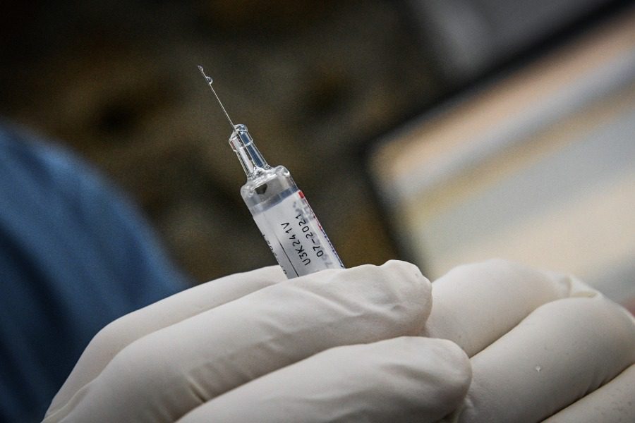 Έρχεται στην Ελλάδα το εμβόλιο Novavax