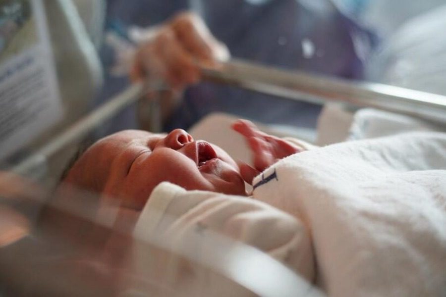 Βόλος: Δήλωσε τη γέννηση του εγγονού του 11 μέρες αργότερα για να πάρει το επίδομα των €2000