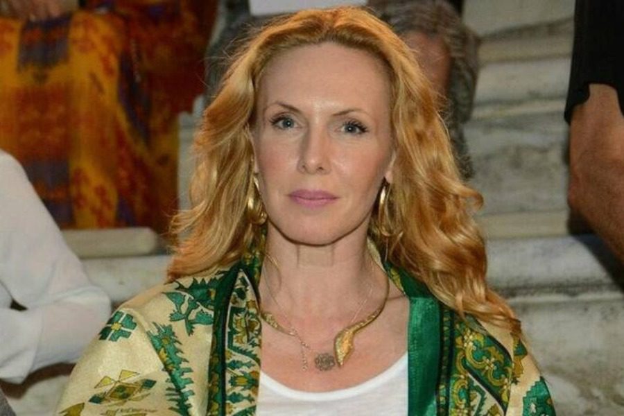 H Εβελίνα Παπούλια χωρίς φίλτρα και μακιγιάζ 