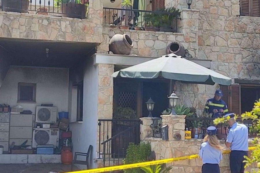Φρικτό έγκλημα: Νεκρός ο 59χρονος που περιέλουσε τρεις ανθρώπους με βενζίνη και τους έβαλε φωτιά
