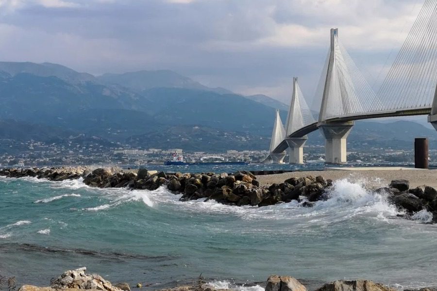 Καιρός: Έκτακτο δελτίο της ΕΜΥ για θυελλώδεις ανέμους ως 9 μποφόρ