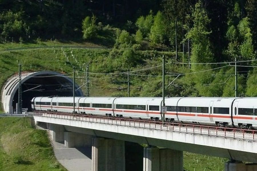 Πόλεμος στην Ουκρανία: Ο γερμανικός σιδηρόδρομος ετοιμάζει υπηρεσίες για τη μεταφορά ουκρανικών σιτηρών