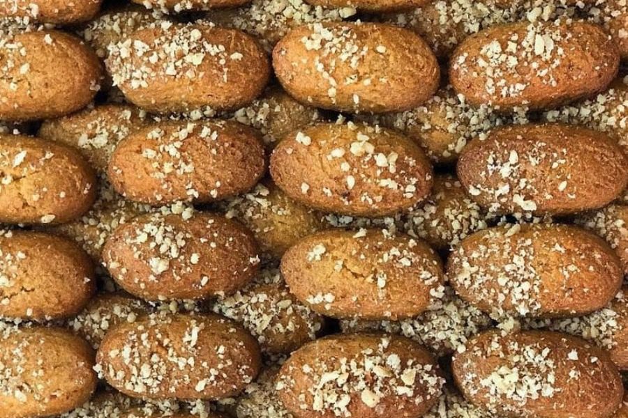7 κλασσικά παλιά ζαχαροπλαστεία της Αθήνας για γιορτινές προμήθειες