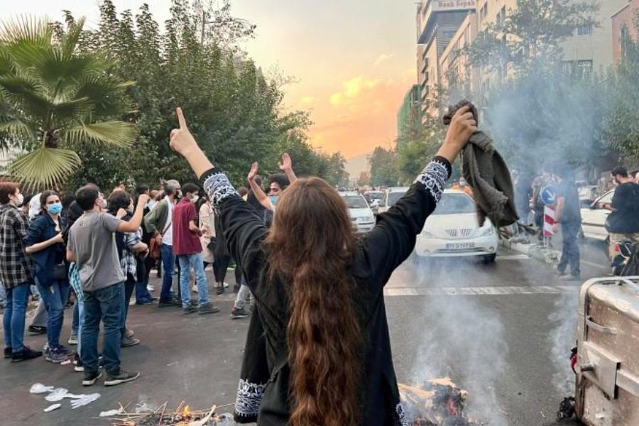 Το τραγούδι που πλέον συμβολίζει τις διαδηλώσεις στο Ιράν