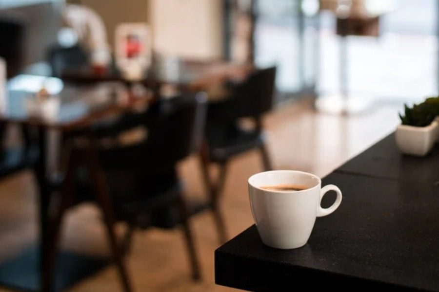 Νέα Σμύρνη: Καφέ έδιωξε πελάτες γιατί ήταν ηλικιωμένοι