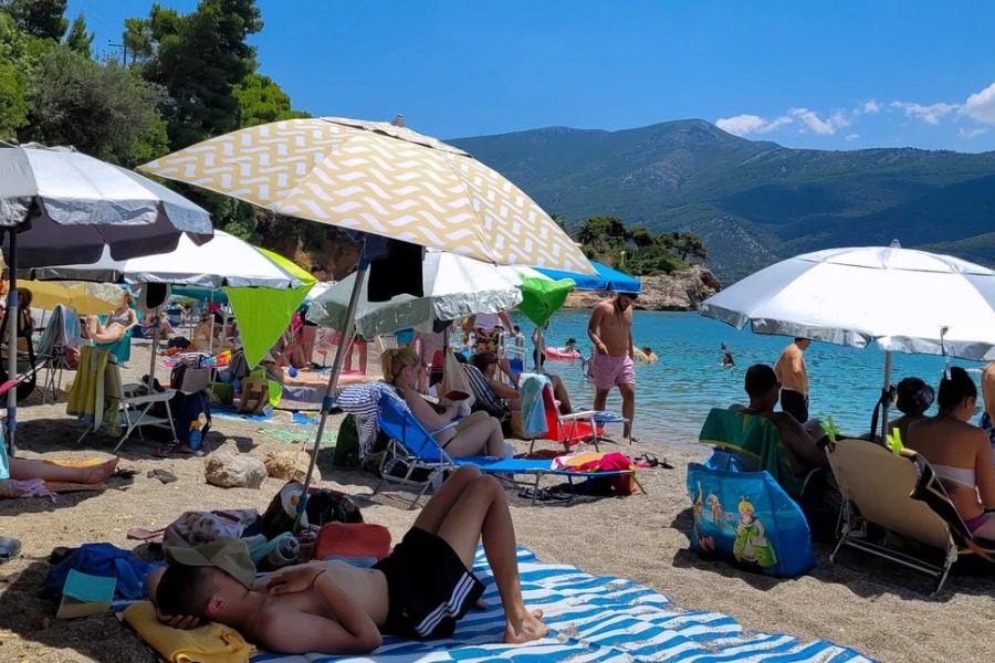 Εφτασε ο καύσωνας: Πού θα ξεπεράσει τους 40 βαθμούς
