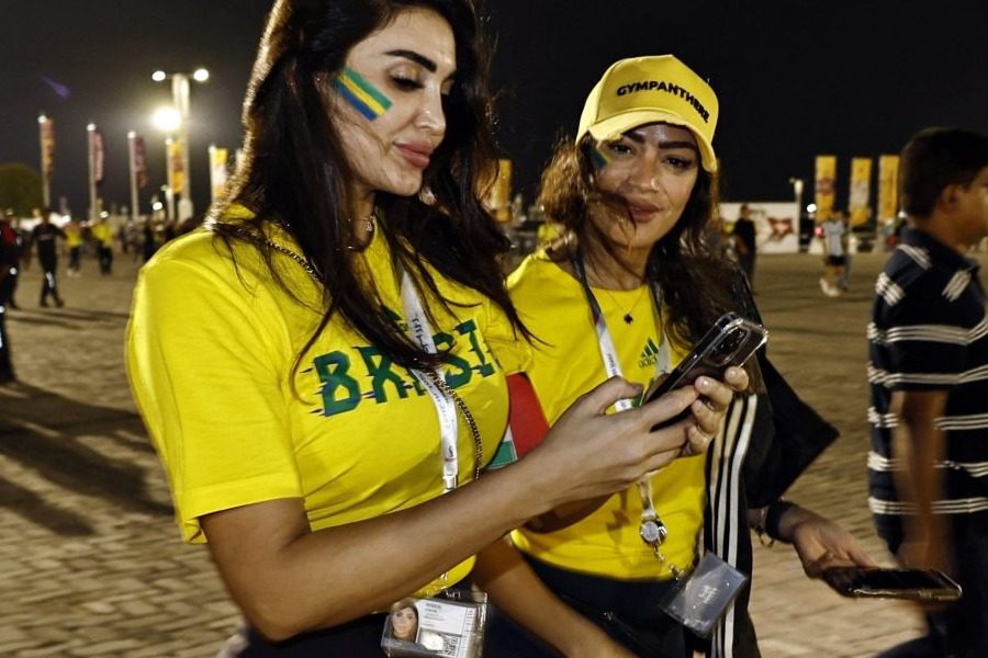Μουντιάλ 2022: Οι Βραζιλιάνες βάζουν «φωτιά» στις εξέδρες