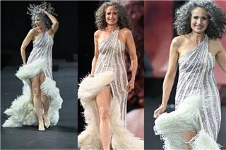 Σάρωσε στην πασαρέλα στα 64 της η Andie MacDowell