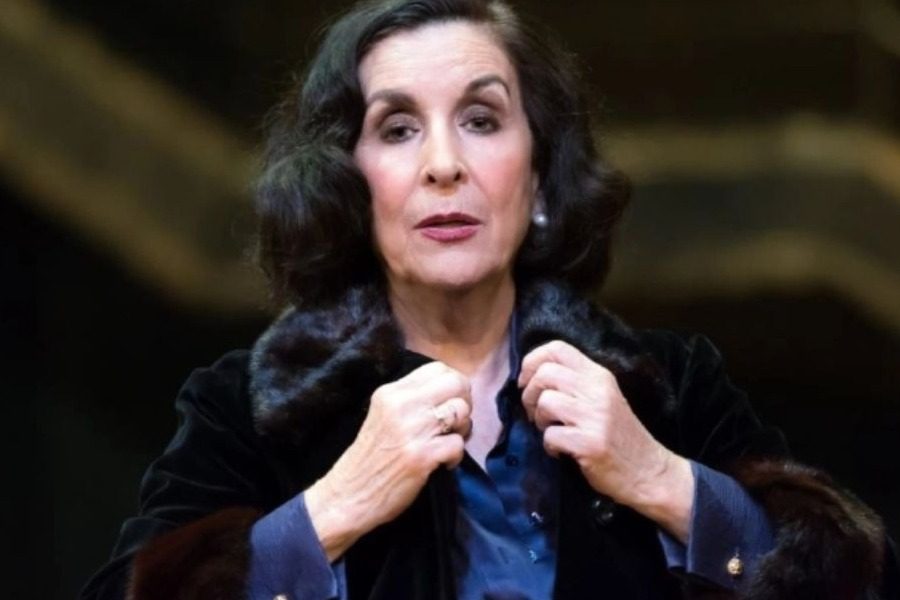 Εθνικό Θέατρο: Αποχωρεί η Νένα Μεντή από παράσταση