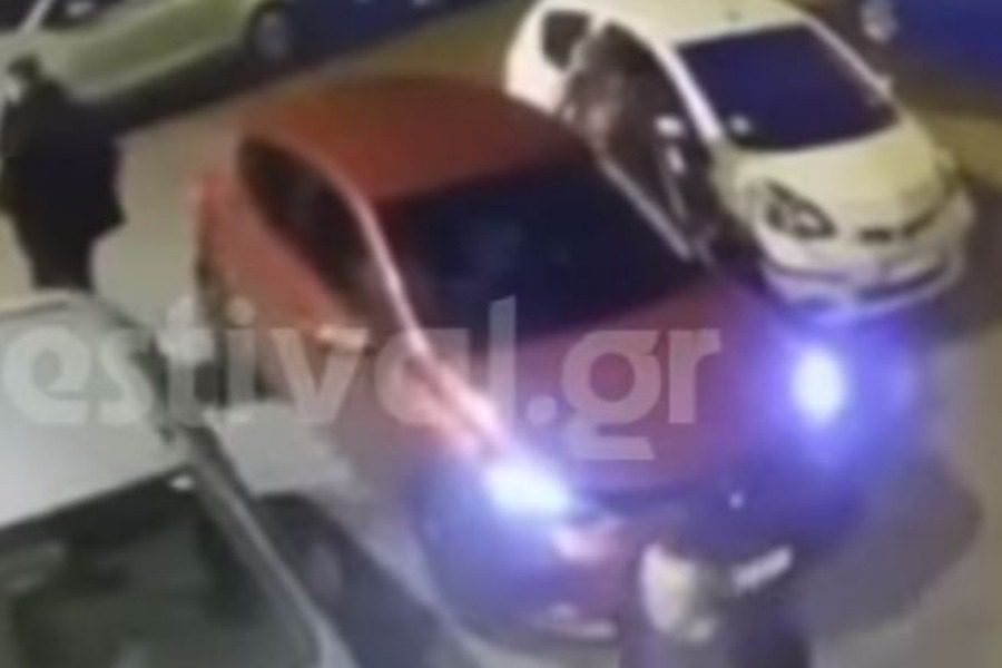 Βίντεο ντοκουμέντο με θρασύτατους ληστές στη Θεσσαλονίκη - Το «κόλπο» για να κλέψουν γυναίκα οδηγό