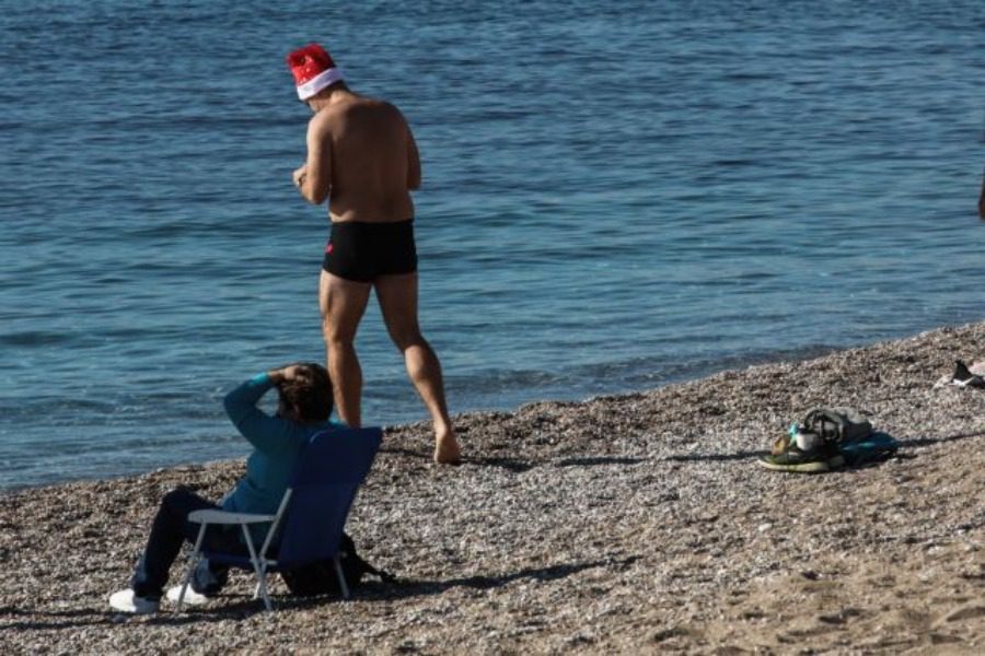 Καιρός: Προβληματίζει τους επιστήμονες η παρατεταμένη καλοκαιρία στην Ελλάδα – Θα έρθει χιονιάς;