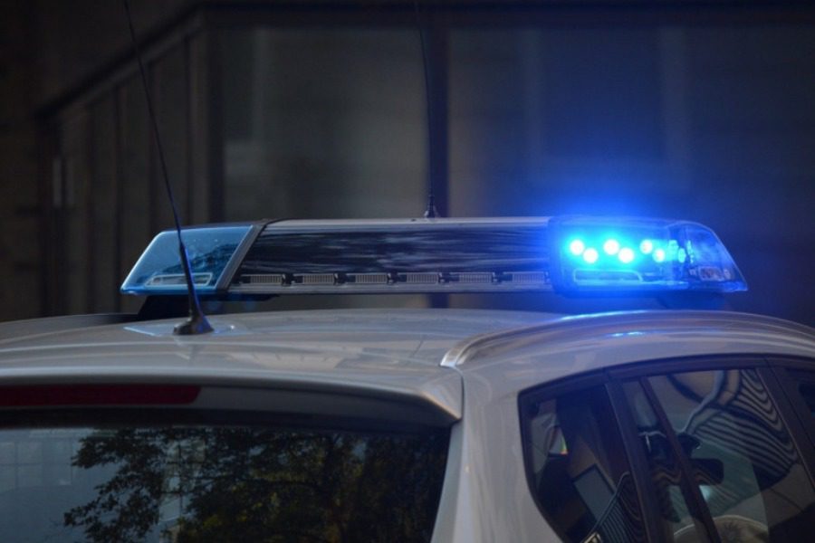 Ρόδος: Κάρφωσε μαχαίρι στο λαιμό του για να αυτοκτονήσει και το μετάνιωσε