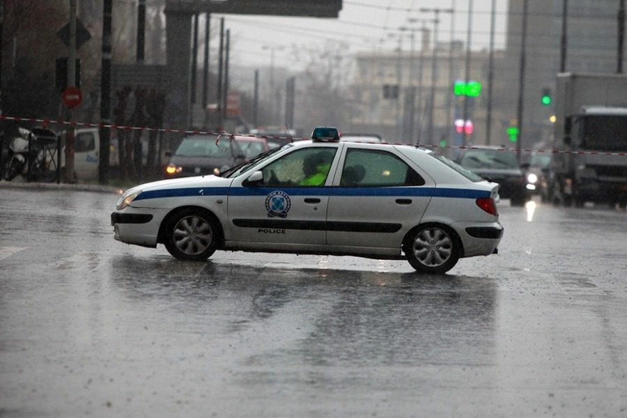Κακοκαιρία: Αποκαταστάθηκε η κυκλοφορία στην οδό Πειραιώς