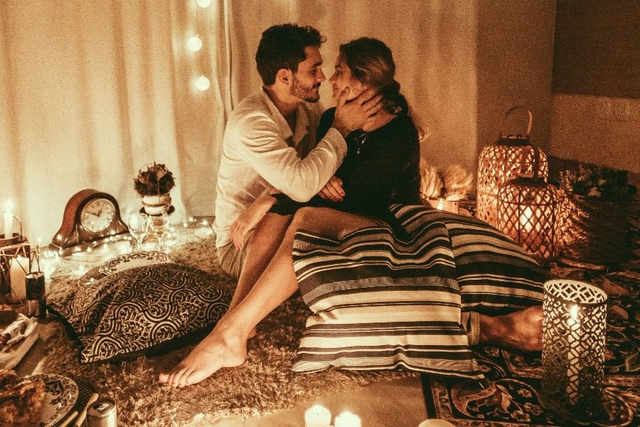 5 tips για φλερτ που αποδίδουν πάντα