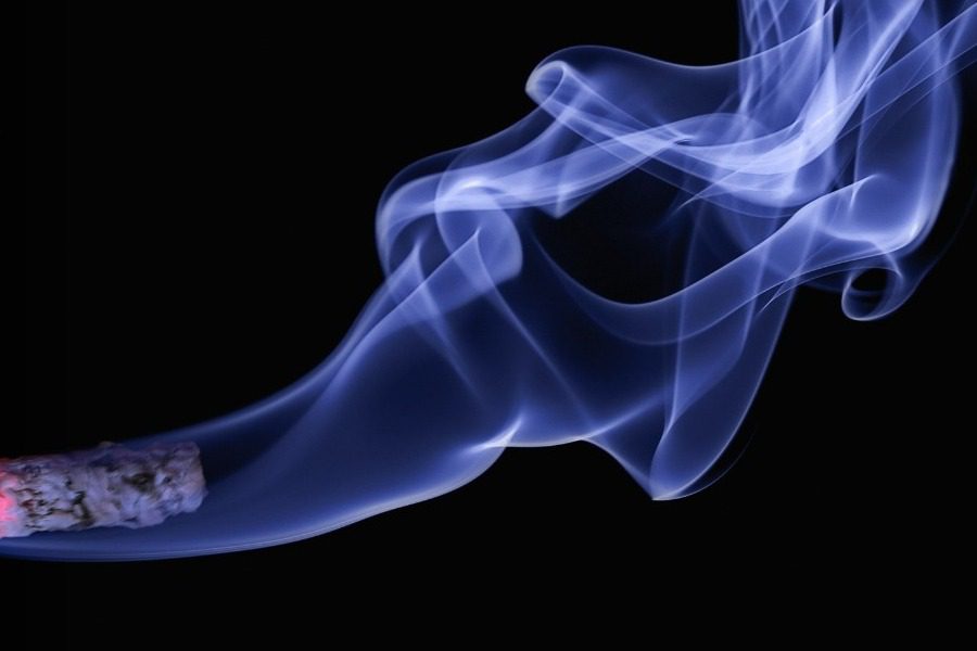 Kυβέρνηση αποποινικοποιεί την κατοχή ναρκωτικών