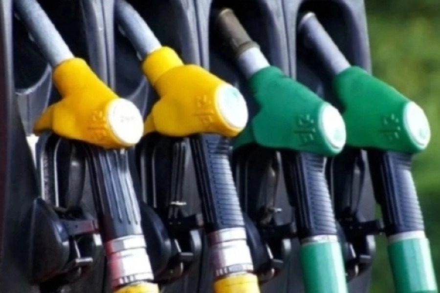 «Κλείδωσε» το νέο fuel pass: Αναλυτικά τα ποσά για αυτοκίνητα και μηχανές 