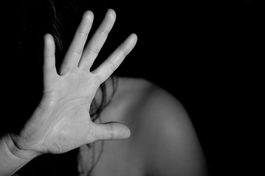 Φιλιατρά: Σοκ οι αποκαλύψεις για τη 14χρονη που εξέδιδε η αδερφή της