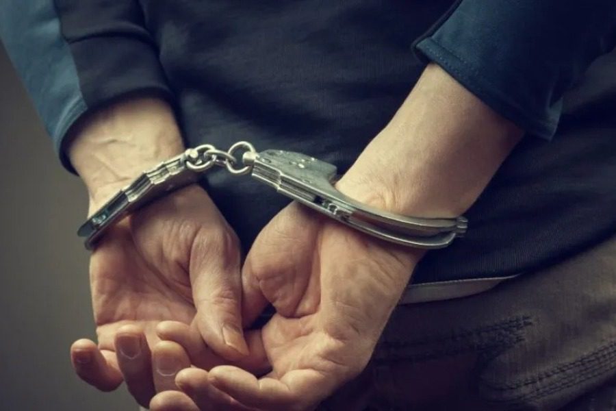 Σύλληψη δύο αντρών στο Χαλάνδρι για πώληση ρούχων μαϊμού