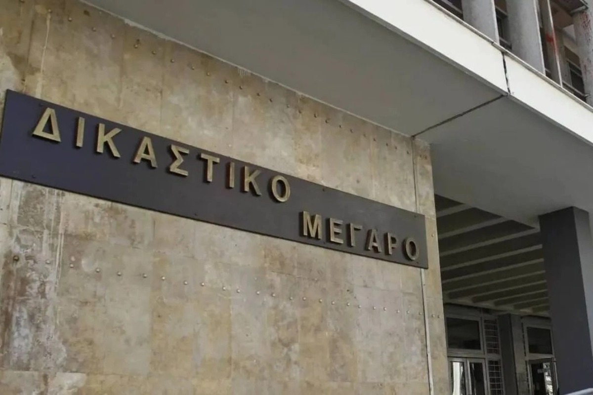 Θεσσαλονίκη: Αθωώθηκαν μητέρα και γιαγιά που άφησαν μόνο στο σπίτι πεντάχρονο παιδί