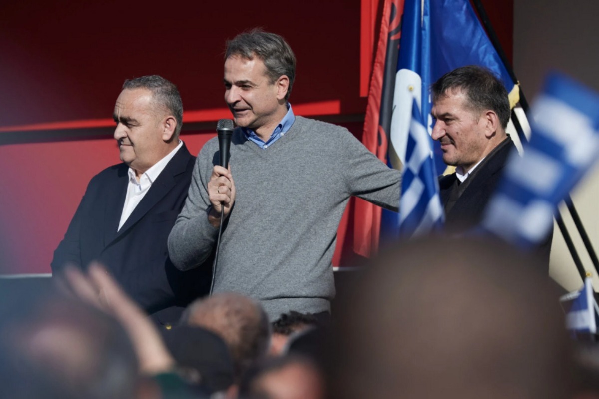 Αλβανικά ΜΜΕ για Μπελέρη - Δήμα: Το κόμμα Μητσοτάκη έβαλε στο ψηφοδέλτιο για τις Ευρωεκλογές δύο Αλβανούς - Ο Πύρρος Δήμας «προκάλεσε αναφέροντας τον όρο `Βόρεια Ήπειρος`» - Βουλευτής σχολίασε «είναι να αυτοκτονείς με την κατάντια της Ελλάδας, που έβαλε υποψ