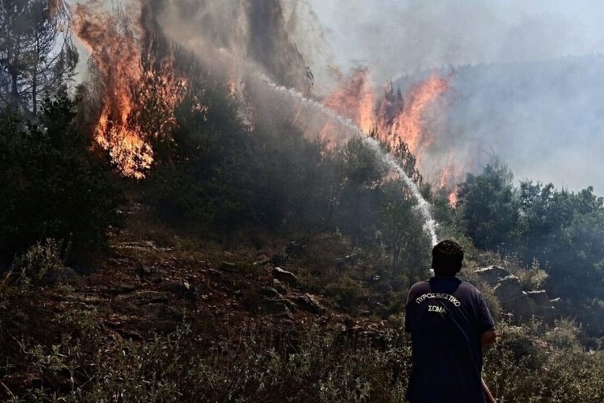 Φωτιές: Ακραίος κίνδυνος κατηγορίας 5 σε 5 περιοχές της χώρας