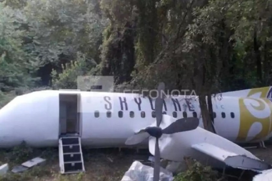 Βόλος: Αεροπλάνο «συνετρίβη» σε δάσος του Πηλίου για τις ανάγκες γυρισμάτων σειράς του BBC