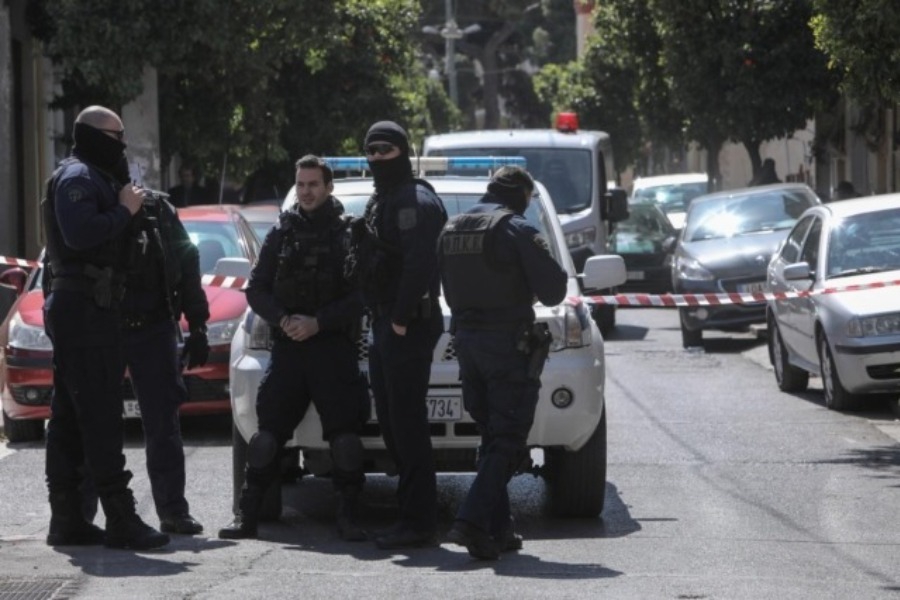 Αγία Βαρβάρα: Συνέλαβαν και τη γυναίκα του δολοφόνου ‑ Του φώναζε «ρίξτου, ρίξτου» από το θυροτηλέφωνο!