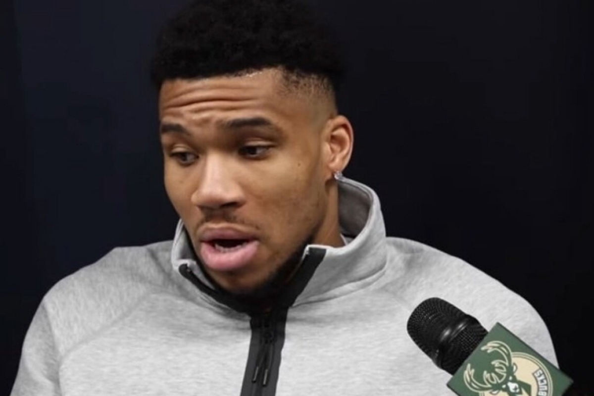 Αντετοκούνμπο για Βούκσεβιτς: «Μου είπε ότι είναι Έλληνας, σκέφτεται να ενταχθεί στην Εθνική»