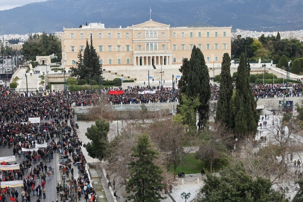 Απεργία ΑΔΕΔΥ: Σε απεργιακό κλοιό σήμερα η χώρα – Πώς θα κινηθούν τα μέσα μεταφοράς