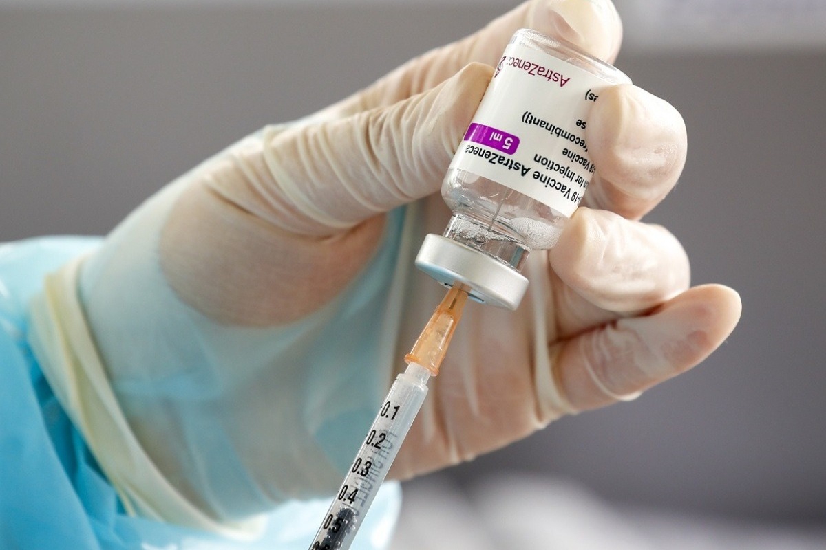 H Astrazeneca αποσύρει το εμβόλιο κατά της Covid μετά την παραδοχή για παρενέργειες - Ο λόγος που επικαλείται