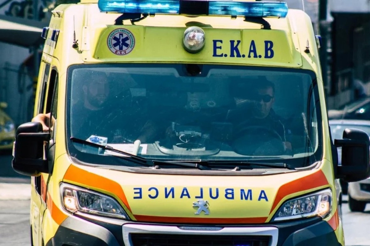 Καλλιθέα: Τρoχαίο με μία vεκρή και δύο τραυματiες ‑ Μηχανή παρέσυρε πεζή