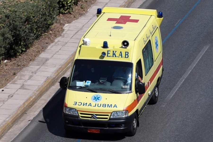 Νεαρός έπεσε από από μπαλκόνι του 3ου ορόφου στη Θεσσαλονίκη – Νοσηλεύεται σε σοβαρή κατάσταση - Η αστυνομία διεξάγει έρευνα για το σοβαρό περιστατικό
