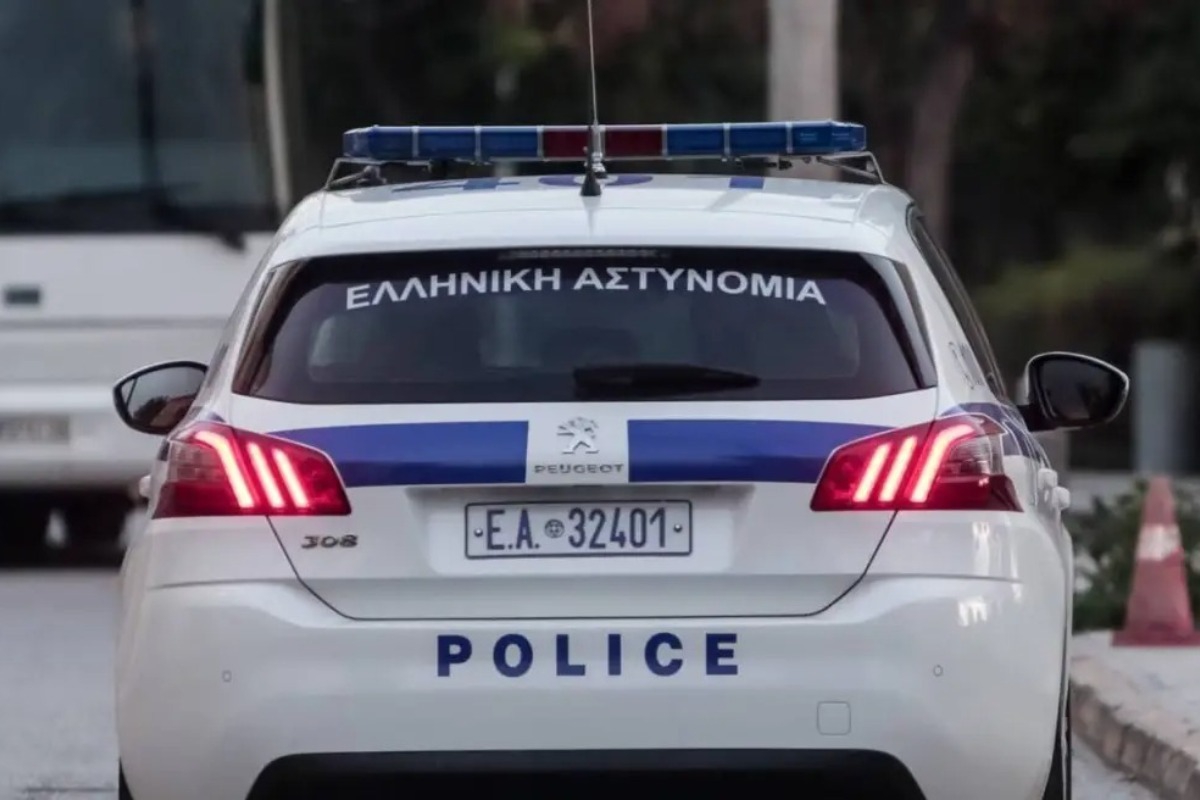 Θρίλερ στη Θεσσαλονίκη: Ρομά μπούκαραν σε σούπερ μάρκετ, έκλεψαν μπουκάλια με ελαιόλαδο και χτύπησαν υπάλληλο - Χειροπέδες σε δύο γυναίκες 27 και 16 ετών