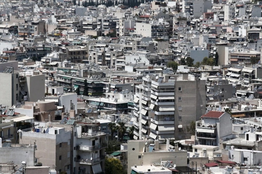Bloomberg: Γιατί οι τιμές ακινήτων στην Αθήνα ανεβαίνουν ταχύτερα από άλλες ευρωπαϊκές πόλεις