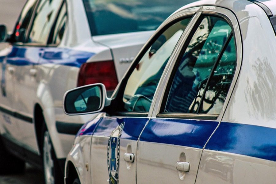 Περιστέρι: Κατήγγειλε τον πρώην σύζυγό της ότι την εξανάγκασε σε στοματικό σeξ μέσα στο αυτοκίνητο