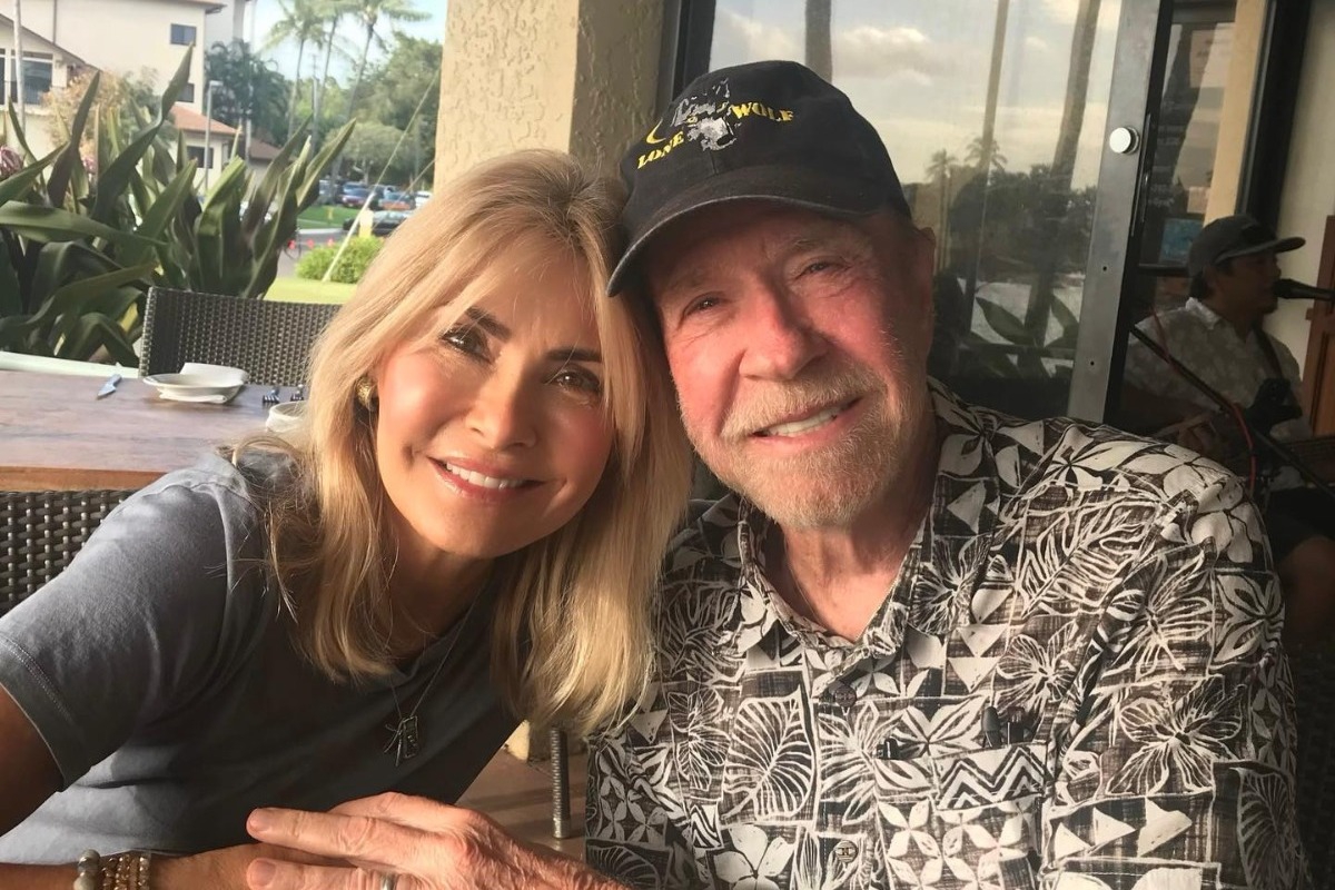 Πως είναι σήμερα ο «ανίκητος» Τσακ Νόρις