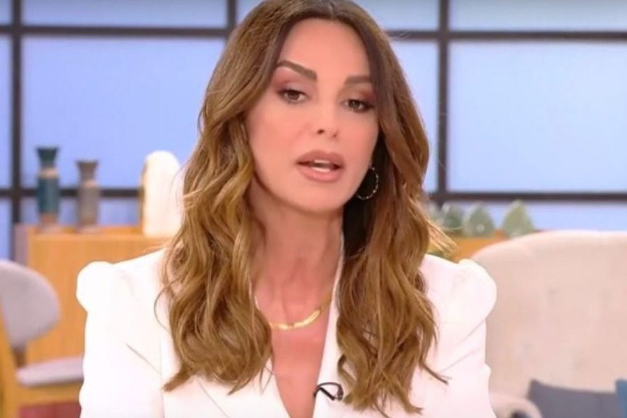 Μπέττυ Μαγγίρα για Τέμπη: «Γίνεται ένας τηλεοπτικός εμφύλιος, σιωπή»